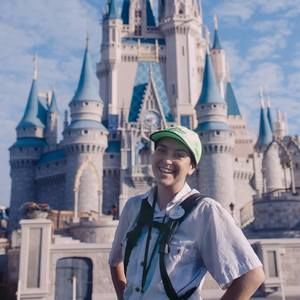 Meet your Posher, Elizabeth